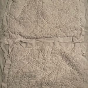 Pair of Pottery Barn Candlewick Standard Shams white / ivory Chenille Cotton